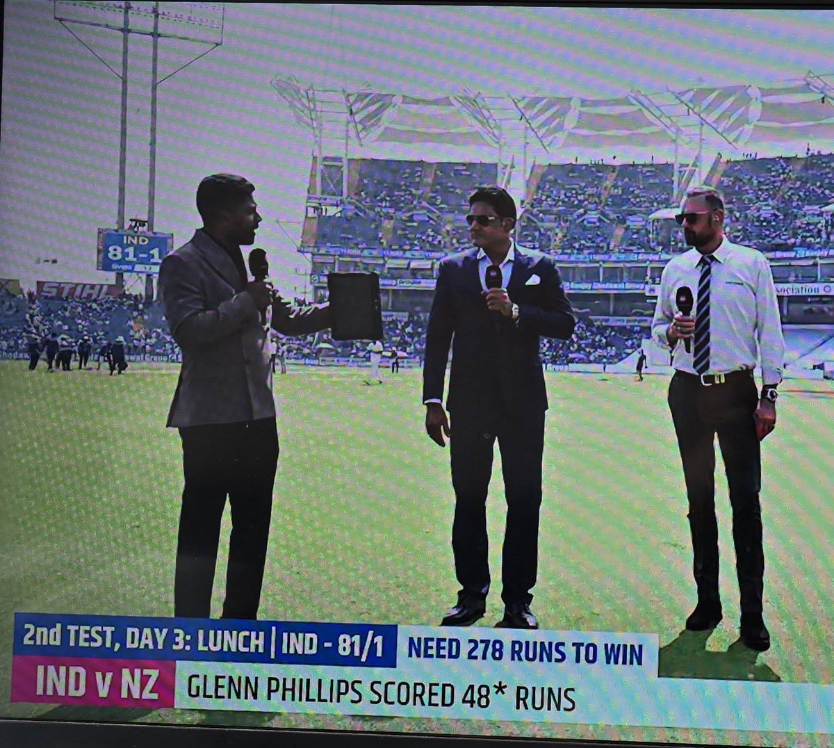 Why are Indian Commentators so "English"?? Do they need to wear suits in such a hot noon? Look at Simon, he looks equally professional w/out a suit/overcoat. This match is not happening in UK, whr the condtns are dfrnt. <a href="/JioCinema/">JioCinema</a>  <a href="/DineshKarthik/">DK</a>
#CommonSense 
#INDvsNZ #NZvsIND