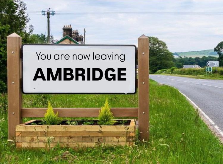 thurman_daniel's tweet photo. My final week of #TheArchers begins tomorrow, 27/10/24 at 7pm on BBC Radio 4 - including my 100th episode. Writing on this show since 2018, I have collaborated with many splendid and very talented people, some of whom I am able to acknowledge below. Now, on to pastures new… ❤️ https://t.co/xD9rMvIAGc