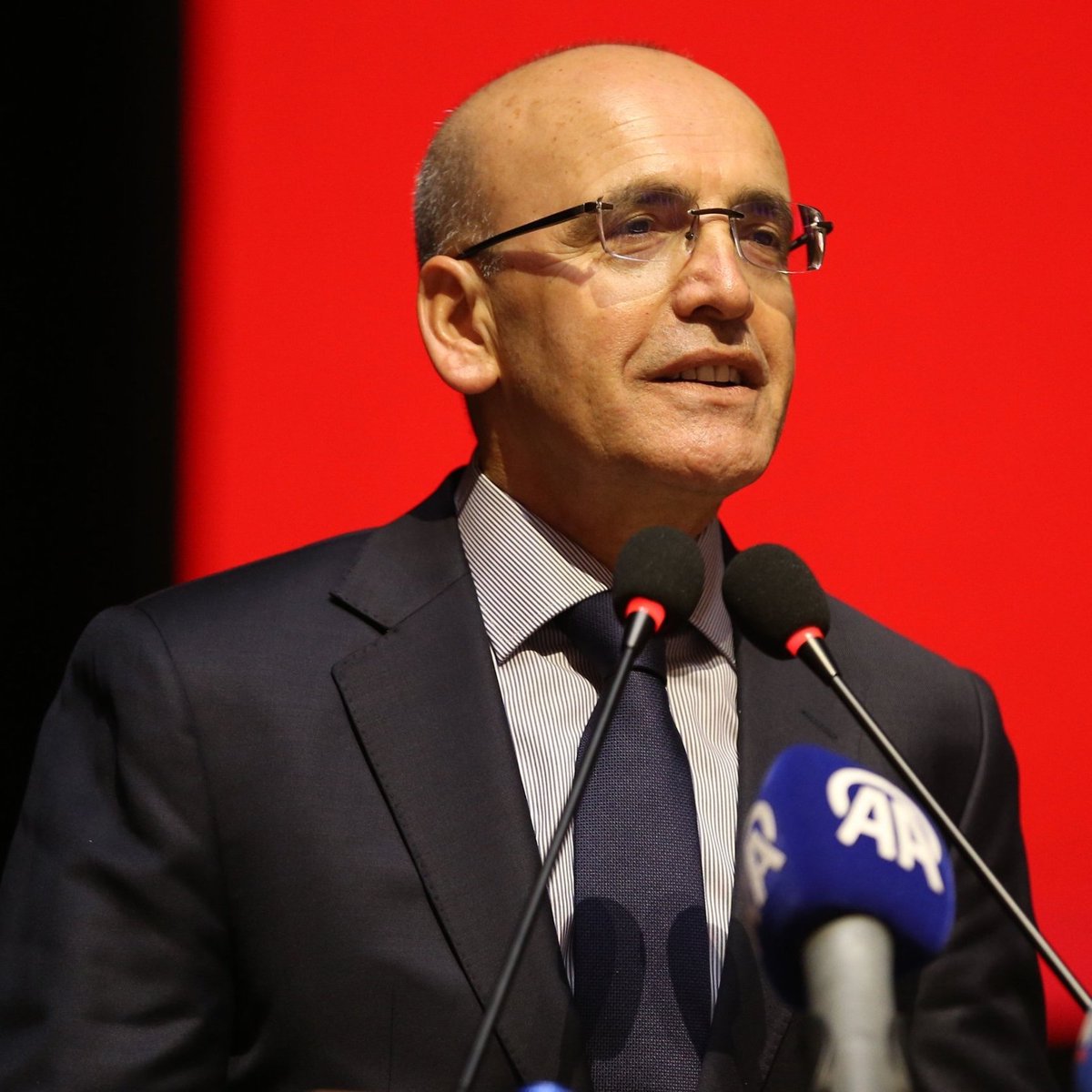 bosunatiklama's tweet photo. Mehmet Şimşek: "2026'nın sonunda enflasyonun tek hanelere düşmesini bekliyoruz." https://t.co/IKZImzQYND