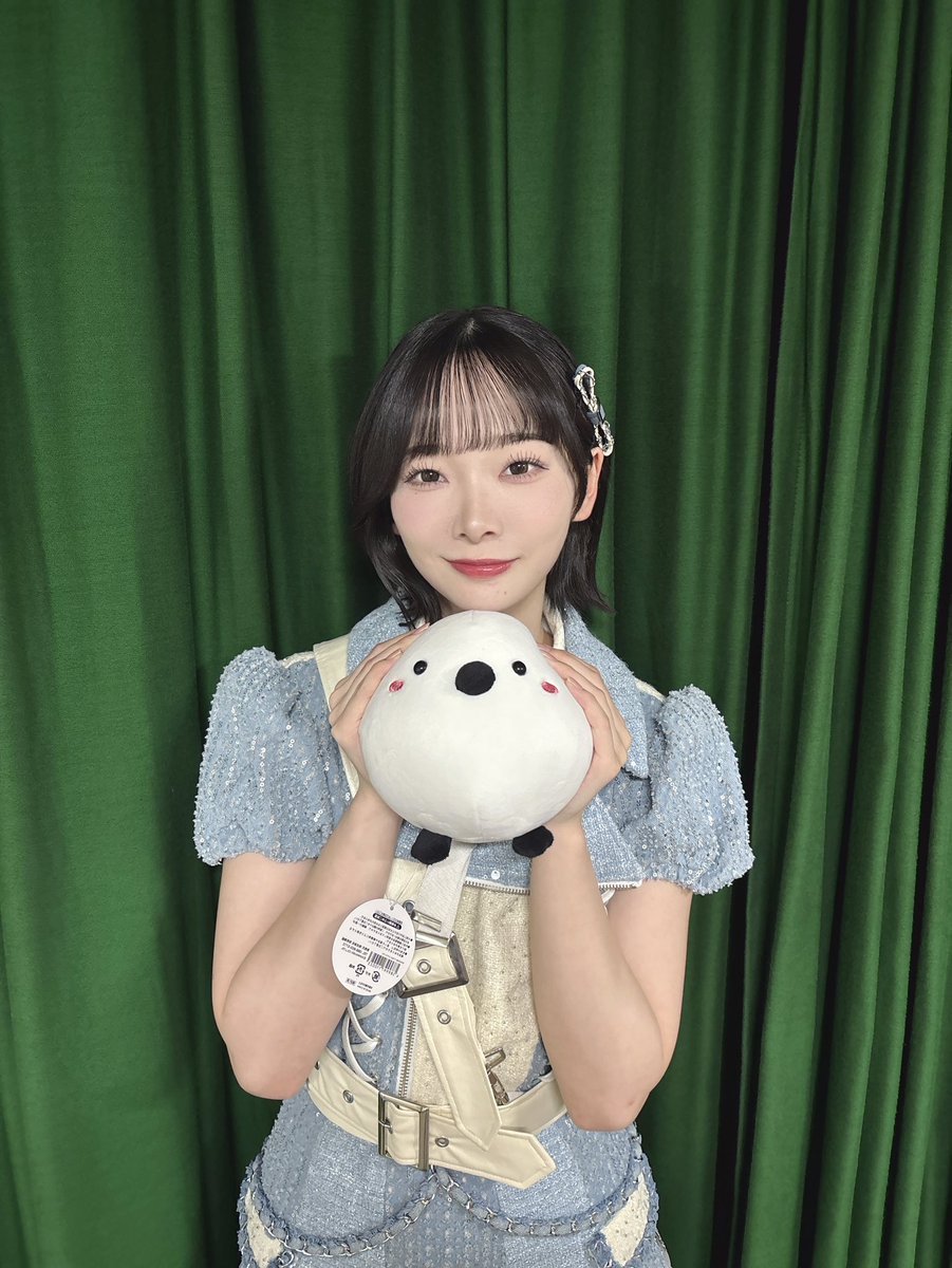 遅くなりましたが #AKB48出張公演 in北海道 ありがとうございました！！🤩

地元の北海道で公演が出来たこと凄く感慨深かったです🫶🏻また必ず戻ってきます！！

そしてこれで全ての出張公演が終わりました！！6公演全部濃い思い出になりました❤️‍🔥