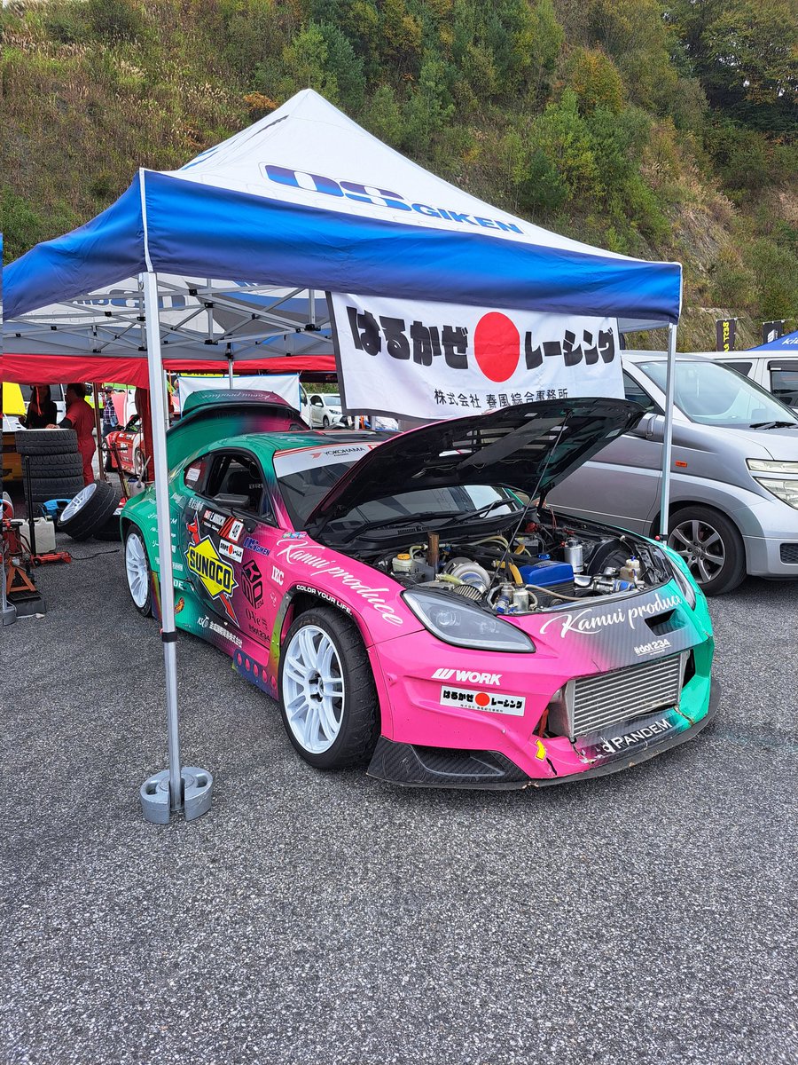 t8aPyF4JcEg19VJ's tweet photo. やっと1勝でけた!
#FDJ2
#GR86
#OSGIKEN
#はるかぜレーシング
#MONPOWER
#ドリフト https://t.co/gNTvkXmwFA