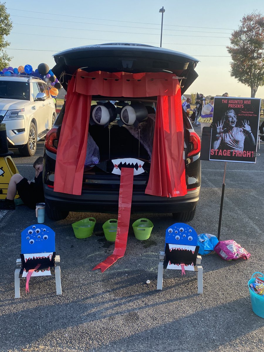 WBMSDrama's tweet photo. Such a great night of community and fun! We love being a part of WBMS &amp; BES Trunk or Treat! @wbmsboro https://t.co/aEqoUpjk50