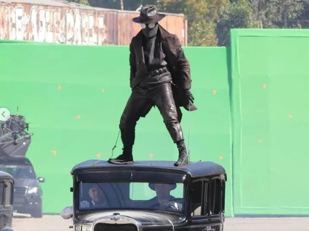 comodonerd's tweet photo. 🚨 PRIMEIRAS IMAGENS DE NICOLAS CAGE COMO HOMEM-ARANHA NOIR!

Esses dias rolou a dúvida se ele poderia usar o uniforme do NOIR por causa da briga que rola dos direitos dos personagens e pela série ser lançado no PRIME VIDEO

Agora ACABOU A DÚVIDA, gostaram do que estão vendo?? https://t.co/RrCPMmKi3r