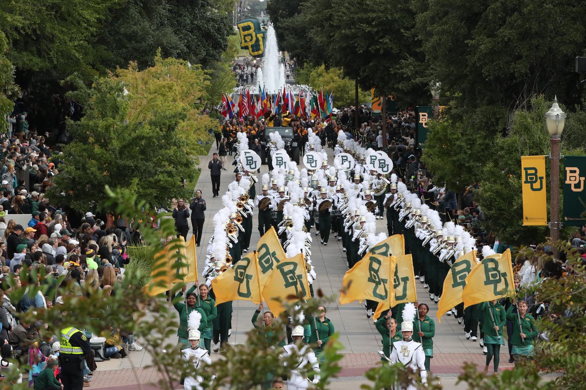 Announcing the #BaylorHomecoming 2024 parade float winners! 🎉

🥇 KOT — "Santa Claws Workshop"
🥈 Phi Chi &amp; Pi Phi — "You're Never Too Old For Green &amp; Gold"
🥉 Tri Delta &amp; Baylor Delt — "Back to the Baylor Future"

See 'em Saturday — in-person, or online:
bit.ly/3eMAn6t