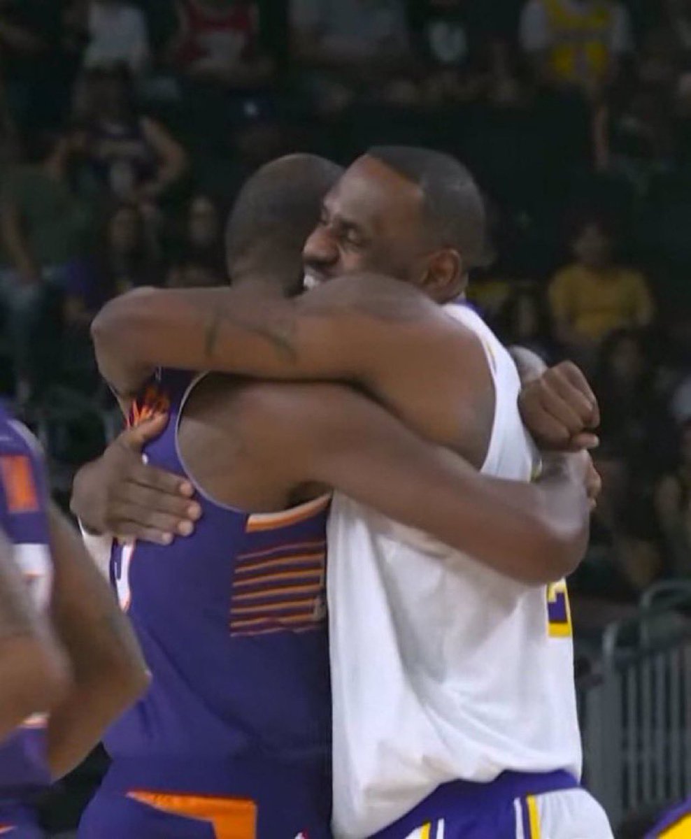 NbaMemesGod's tweet photo. LeBron vs KD is NBA christmas https://t.co/1pDvCTV2q3