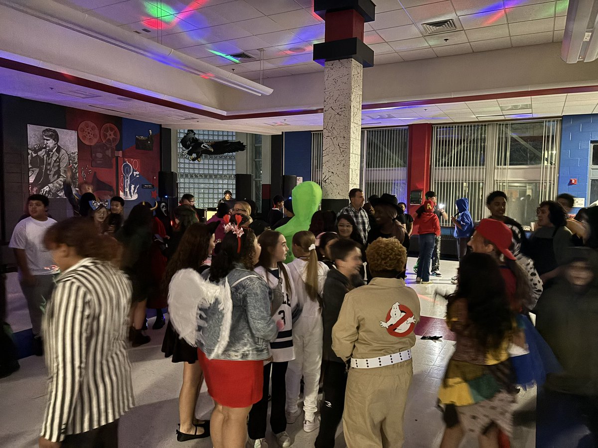 Erin Lyons-Barton tweet media