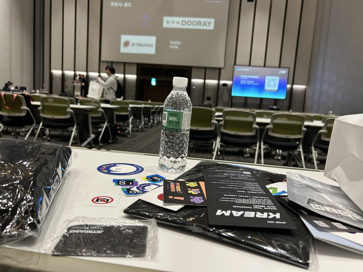 cgryu's tweet photo. #pycon #pyconkr #파이콘2024 https://t.co/HYzaOotv8F
