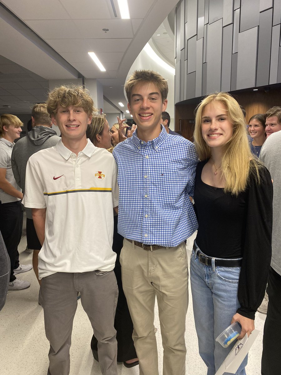 Congrats to our NHS inductees! 

Colin McKenna
Henry Langhorst 
Caleigh Brownfield 

🗣️ Proud of you!