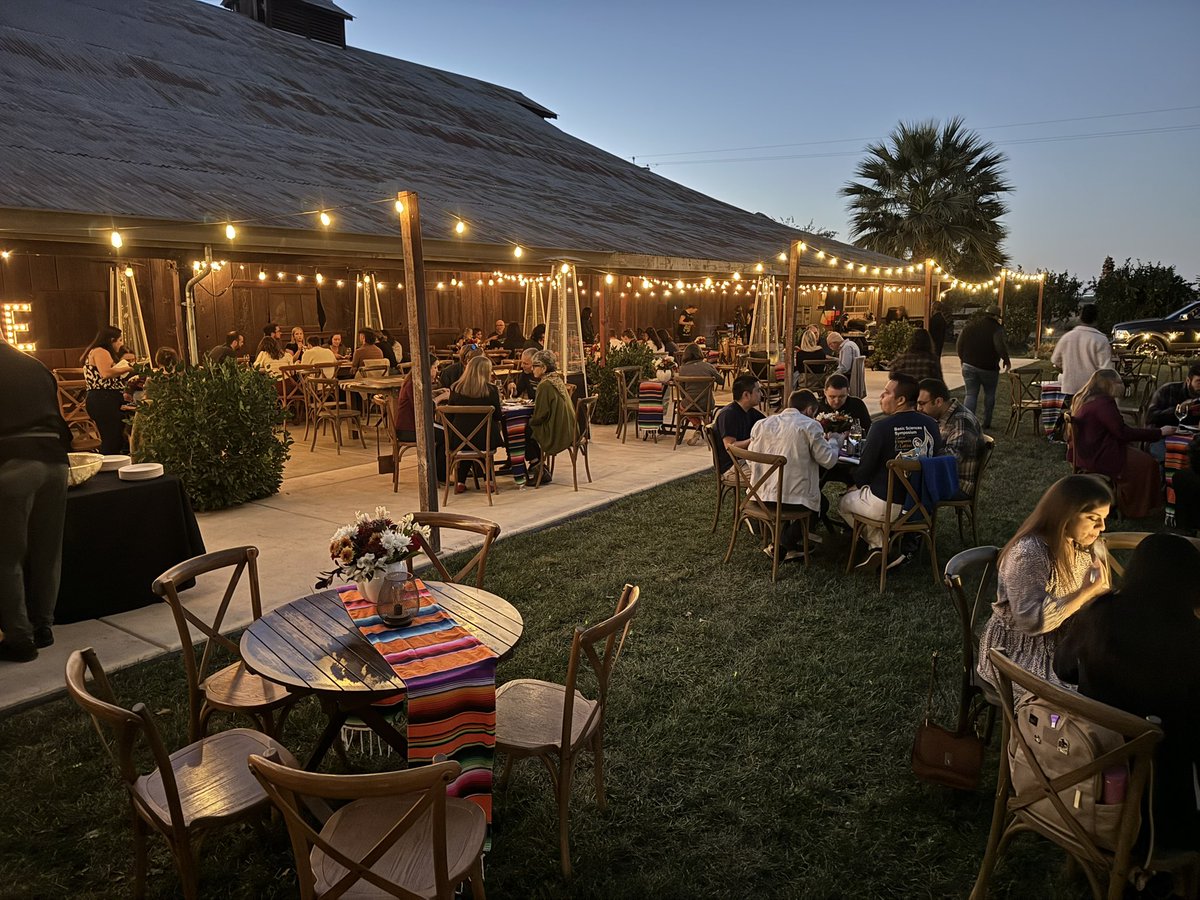 Gorgeous evening of dinner and dancing at Great Bear Vineyard—a super successful day of science and culture at #HispanicHeritageMonth  symposium!