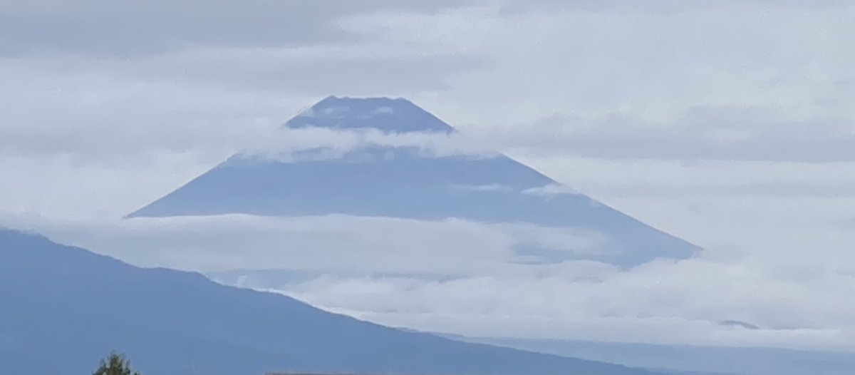 uncNondpy's tweet photo. Striped Mt. Fuji🥰 https://t.co/carEyEdi1m