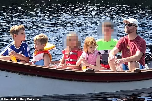 TrueCrimeUpdat's tweet photo. A 15-year-old boy in #FallCity, #Washington, is accused of murdering his parents and three siblings, while attempting to frame his 13-year-old brother for the crime
Mark Humiston, 43, & Sarah Humiston, 42, were found dead in their $1.4 million home along with three of their five children
The eldest son, now facing five first-degree murder charges & one attempted murder charge, allegedly used his father's Glock handgun in the massacre. He tried to stage the scene as a murder-suicide committed by his younger brother Benjamin
The 11-year-old sister, the sole survivor, identified her eldest brother as the shooter
The family was described as highly religious with strict parental control
#RIP 🙏 #TrueCrime
Please share to spread awareness