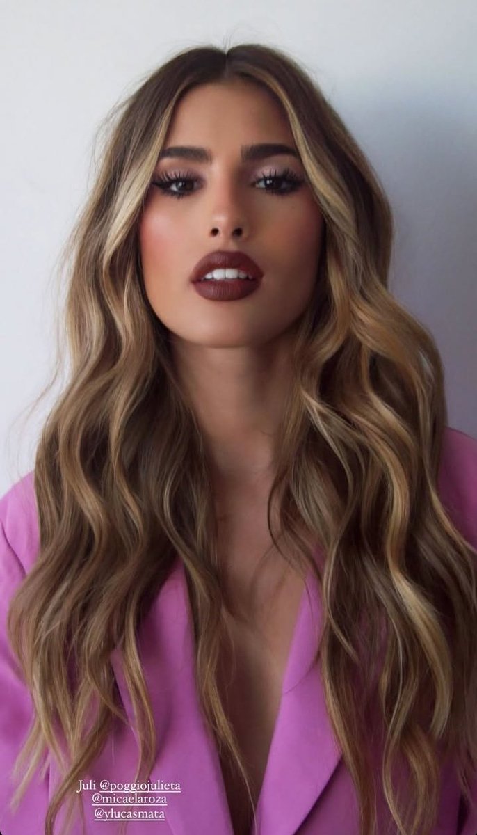 CabrasyCobras's tweet image. Che Juli Poggio re estaría para la versión Argentina de #RominaPoderosa 
Obvio con Marcos de protagonista 
#LAM 
Perdón flashe