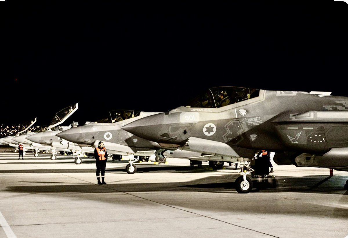 Algunos están con Israel porque está en la Biblia.
Algunos apoyan a Israel porque son razonables.
Algunos apoyan a Israel porque son justos.
Algunos apoyan a Israel porque están en contra del terrorismo.

Si estás con Israel, sea por el motivo que sea, gracias ❤️ .🇮🇱🫡