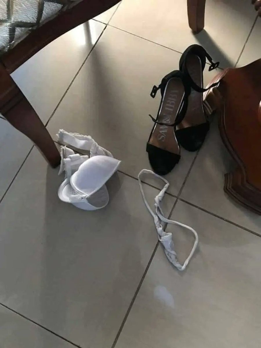 MilfEmilianaFe's tweet photo. Nottata trascorsa a casa di una bellissima coppia scambista...🤘💦😴😴😴😴😴

Se interessa tutta la serata 
100 RT 🔄🔄🔄🔄🔄🔄🔄🔄🔄

Ci siamo scopati prima in cucina, poi divano e poi Franco nel letto matrimoniale.

Il marito si sega guardando la moglie 💍godere 🤘🤘🤘💦 https://t.co/Rhw89fcc9X