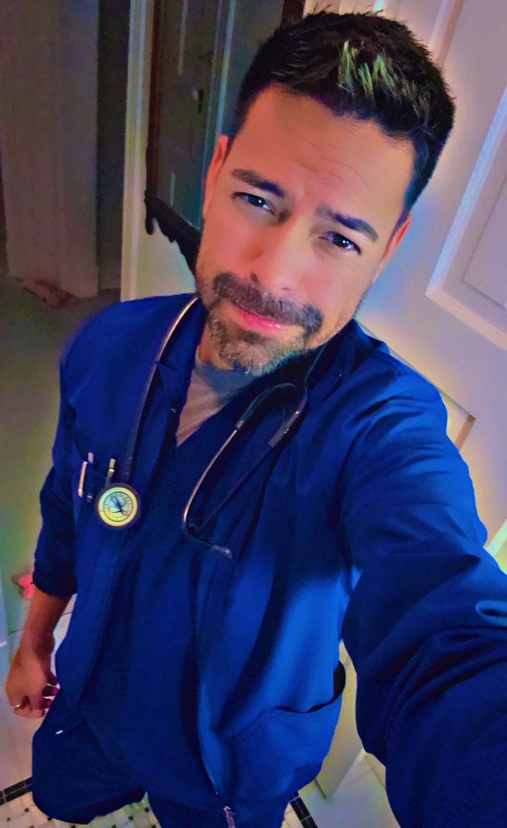 JesseHdz88's tweet photo. 12hr shift here I come 🙏🏼💪🏼 I enjoy writing during my shift… 🥰

“Even though you're not here, I haven't lost hope. Because even if time passes and you don't tell me anything. I won't let you go, no, I'll wait for you here” 🤠

#PensandoEnTi 🙏🏼🤓🤠🙏🏼 #DoYouRemeber #BecauseIDo https://t.co/i3l41Q1uF2