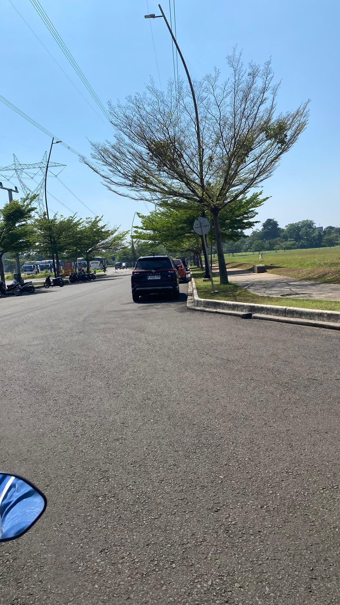 ZEROBASEONE_INA's tweet photo. [📢] ZEROBASEONE ‘TIMELESS WORLD IN JAKARTA’: SHUTTLE BUS INFORMATION

Titik kumpul shuttle bus arah pintu keluar intermoda turun kebawah arah parkiran mobil stasiun cisauk pintu 1

🔗 https://t.co/weT92WrVIZ

#SeasonOfSpark_ZB1
#ZEROBASEONEINJKT
#TIMELESSWORLD_IN_JAKARTA https://t.co/yq8gSzJLEf