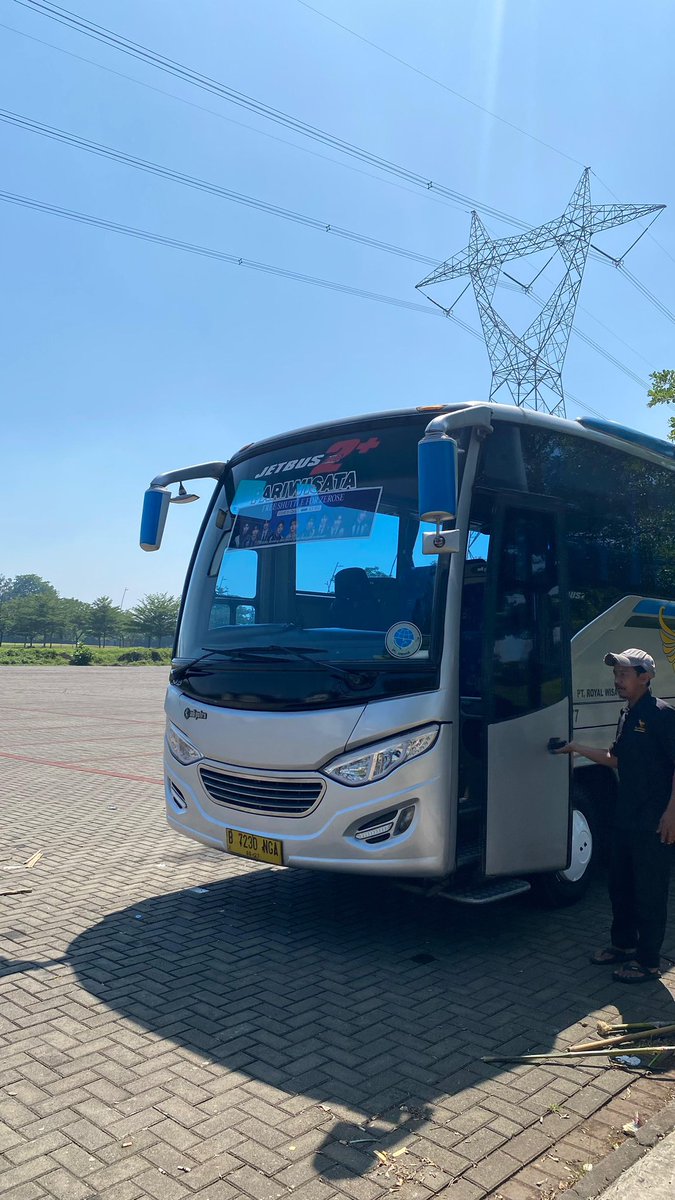 ZEROBASEONE_INA's tweet photo. [📢] ZEROBASEONE ‘TIMELESS WORLD IN JAKARTA’: SHUTTLE BUS INFORMATION

Titik kumpul shuttle bus arah pintu keluar intermoda turun kebawah arah parkiran mobil stasiun cisauk pintu 1

🔗 https://t.co/weT92WrVIZ

#SeasonOfSpark_ZB1
#ZEROBASEONEINJKT
#TIMELESSWORLD_IN_JAKARTA https://t.co/yq8gSzJLEf