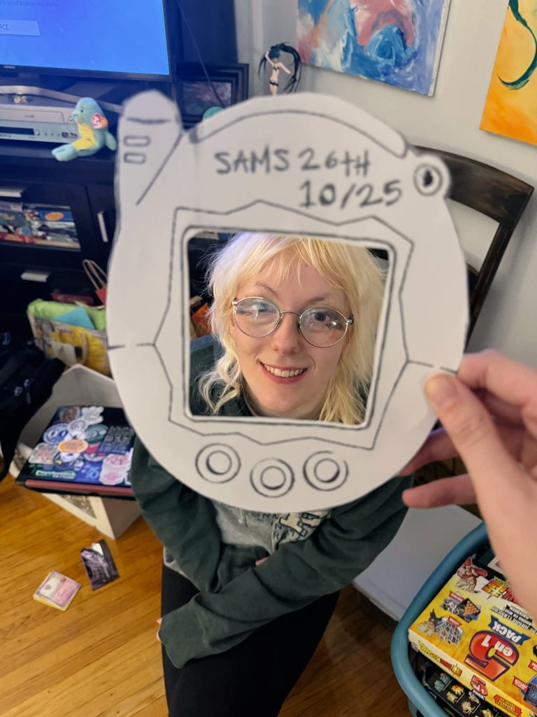 LocalBugCatcher's tweet photo. Thank you to everyone who helped make my birthday special! 🥳🎂✨️ @PaperBag_Comic @SRaichu94 
☆
#Tamagotchi #BANDAI https://t.co/BL3ddTFLpv