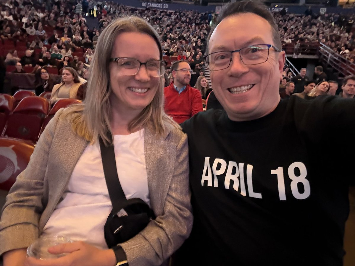 ChrisMaki's tweet photo. Ready to see the #CharmOffensive tour, @jimjefferies & @jimmycarr #April18 https://t.co/JIKl3Kj2Rv