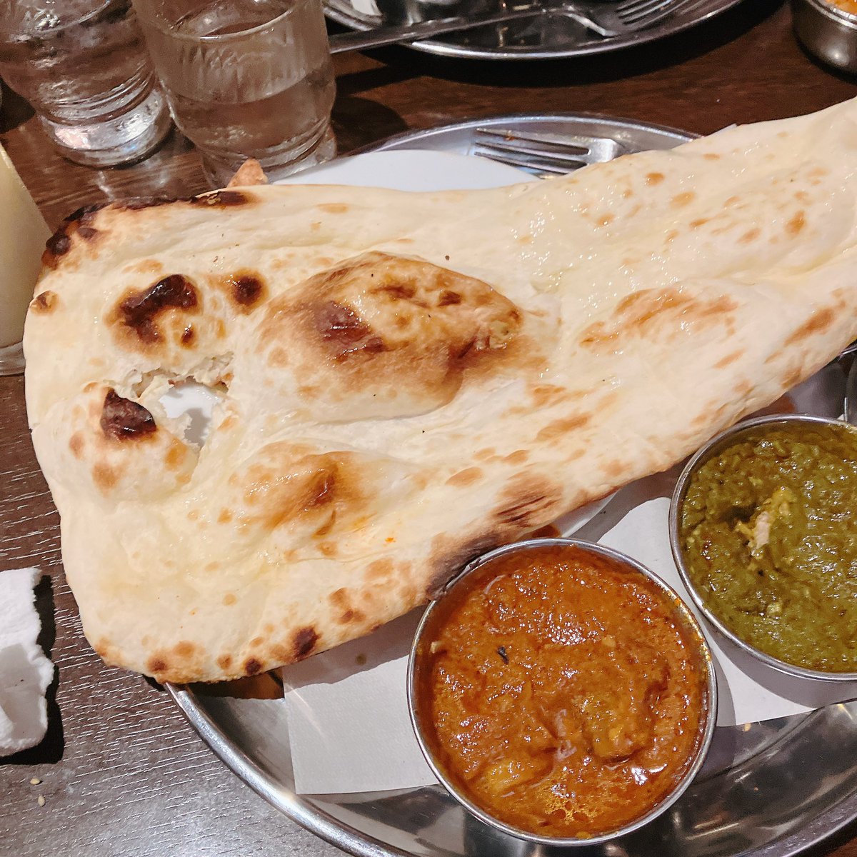 you17676789's tweet photo. インドカレー食べにきたよ
チーズナンとおかわりナン
いっぱい食べた〜〜
ナンのおかわりを聞いてくれるから頼みやすかった☺️
ごちそうさまでした
#エビン #YABIN https://t.co/pI73Y5ygg0