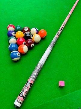 InterestLoved's tweet image. ボールで遊びたい🎱