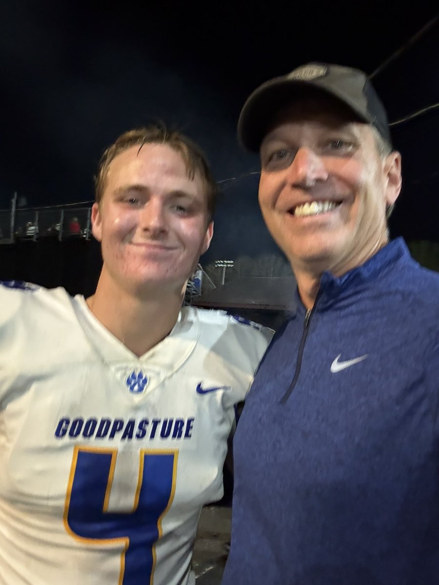 Knights Sills (@knightssills) on Twitter photo Super fun to see our guy <a href="/natestarks99/">Nate Starks</a> with Goodpasture football tonight. Proud of his leadership and multi-sport work. Great job Nate!
#RepTheK Super fun to see our guy <a href="/natestarks99/">Nate Starks</a> with Goodpasture football tonight. Proud of his leadership and multi-sport work. Great job Nate!
#RepTheK