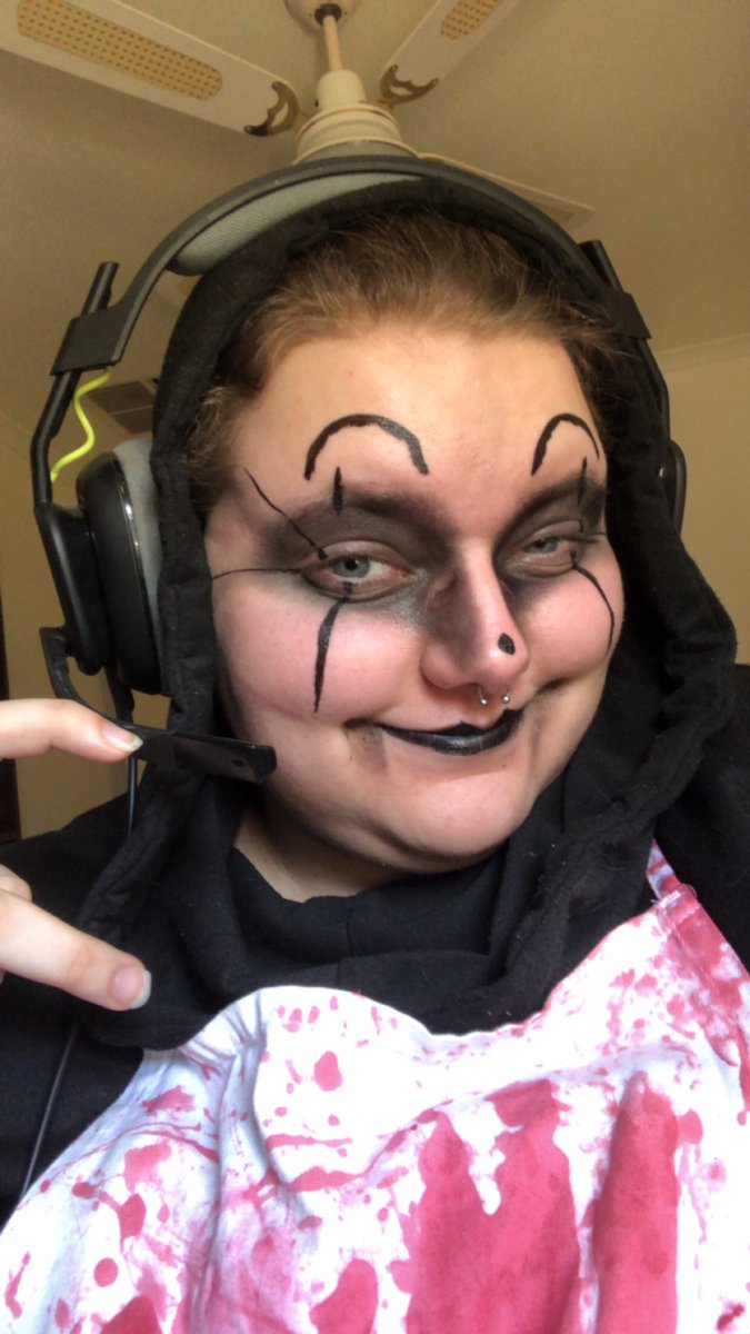 MuffinSkelle's tweet photo. Makeup inspired by @TerrifierFilm and @Pink_Stylist https://t.co/fyJswK7foN