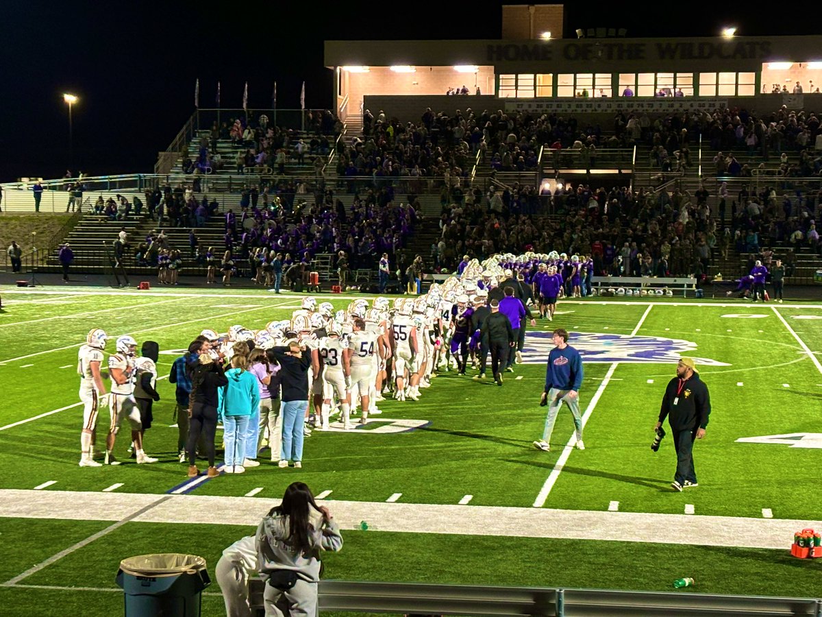 CoachKBayer's tweet photo. .@BroncoTOUGH improve to 7-1 with a road win over previously undefeated Louisburg. Frontier League Champions! Bring on the playoffs! #SpringHillKS https://t.co/CDiZUwc37a