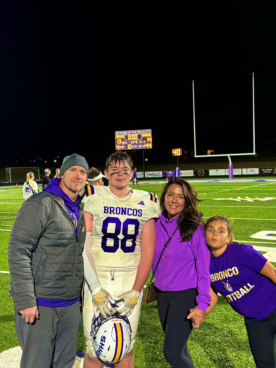 CoachKBayer's tweet photo. .@BroncoTOUGH improve to 7-1 with a road win over previously undefeated Louisburg. Frontier League Champions! Bring on the playoffs! #SpringHillKS https://t.co/CDiZUwc37a