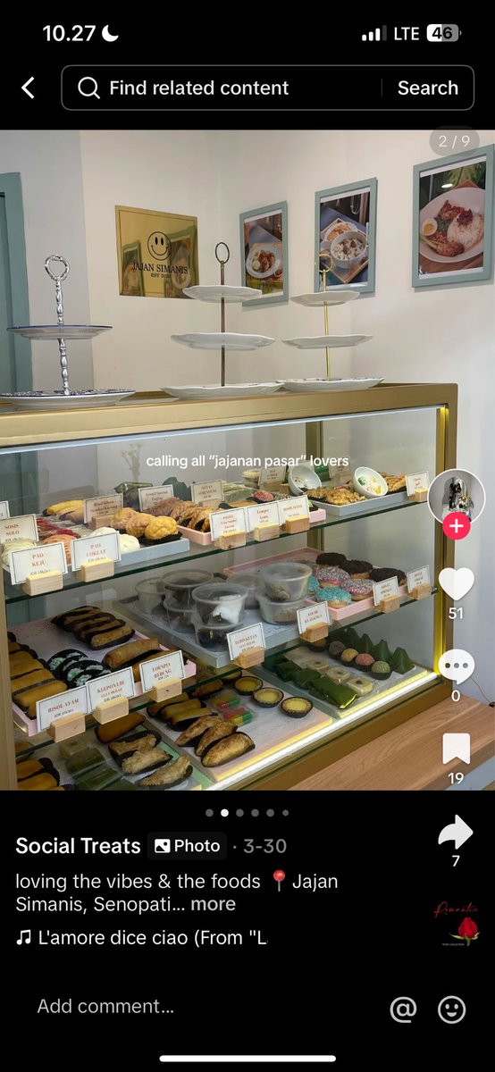 grumpyoojinie's tweet photo. eh ada lohh, nama cafenya “Jajan Simanis” 

itu snacknya lokal bangeeet. ada risol, klepon, kue lupis, bakso, bugis kelapa, dll https://t.co/hGwHLk6Yb1