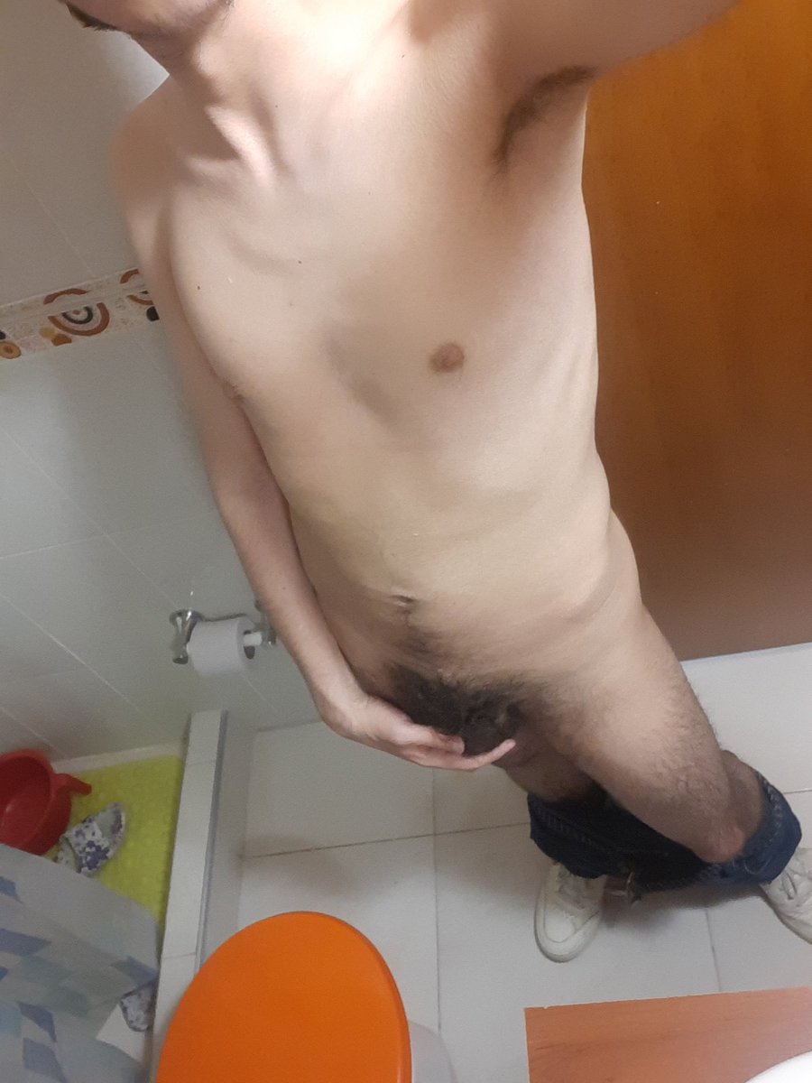 Julin0112's tweet photo. Voy te recojo así en el carro para que te subas de una y te pegues a mamarmela?

#naked #gay #gayboy #desnudo #pocaropa https://t.co/32Ji7MDAlR