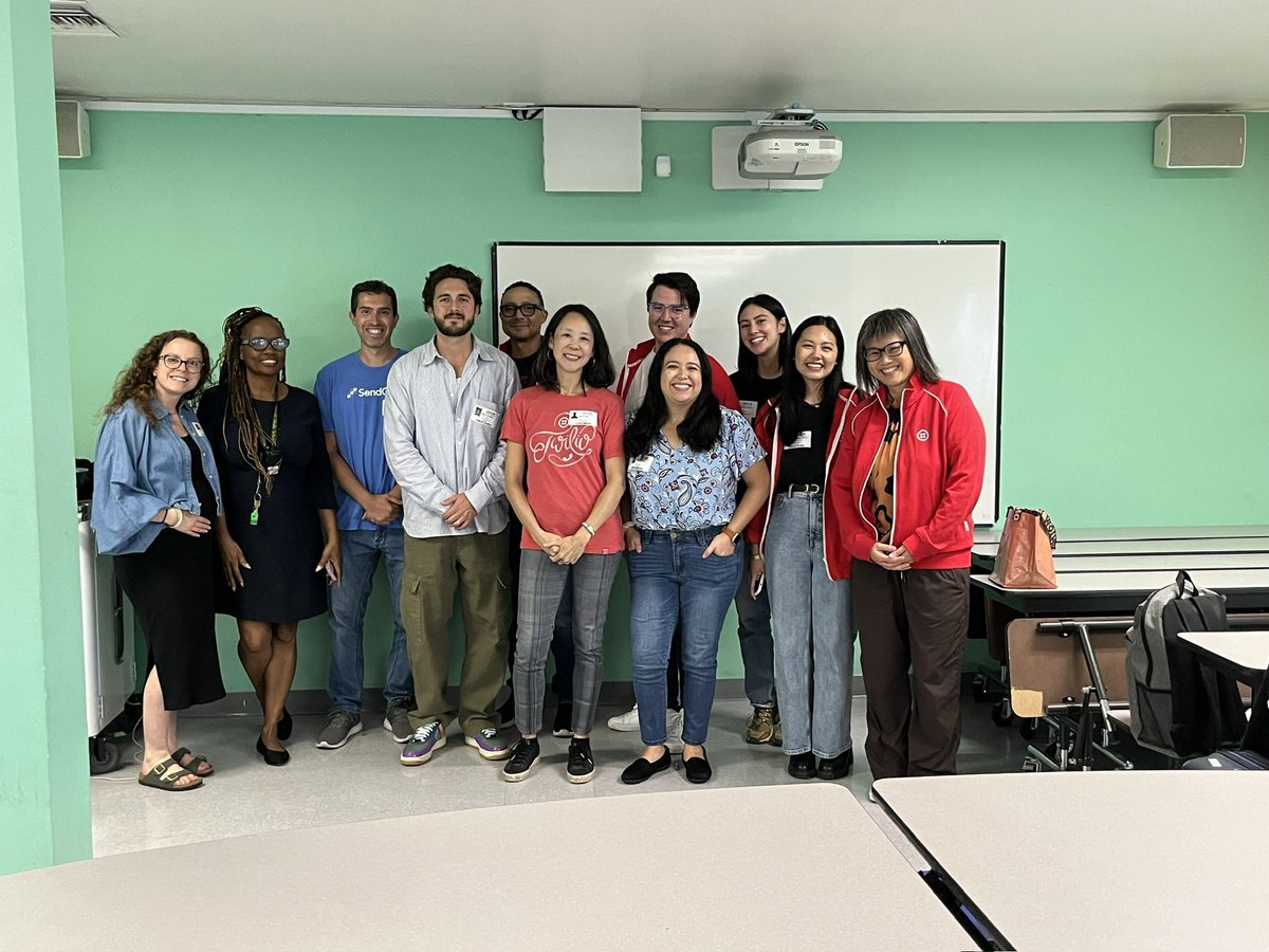 Celebrated my birthday by volunteering with @Twilio for #GlobalImpactWeek at Alliance Jack H. Skirball Middle School in LA! 🏫 We helped 8th graders craft their elevator pitches and build confidence. 💬💪

Big thanks to @Twilio, the school staff, and the inspiring students! 🙏✨