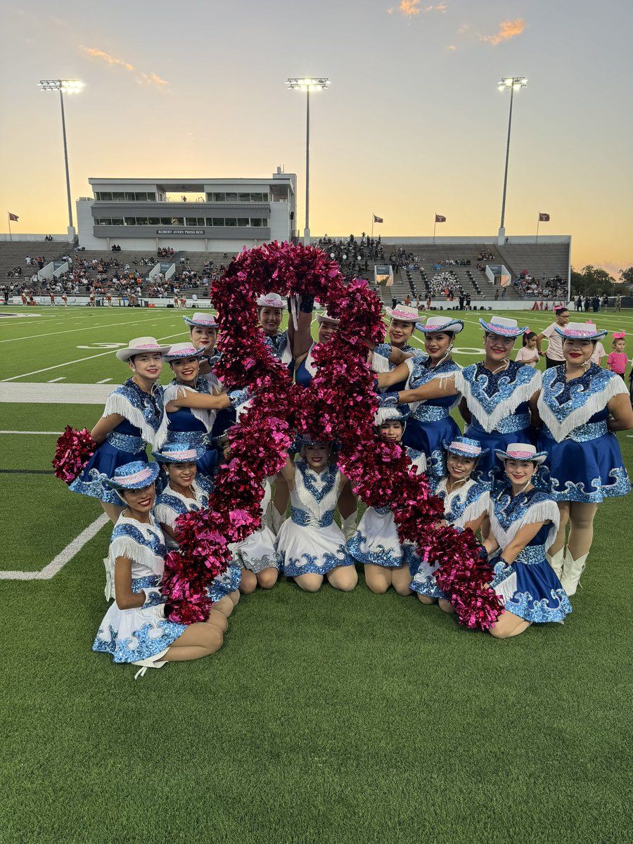 Rayburn_TexAnns's tweet photo. In October, we wear pink 🩷🩷🩷🩷 https://t.co/VjXX6osMtt