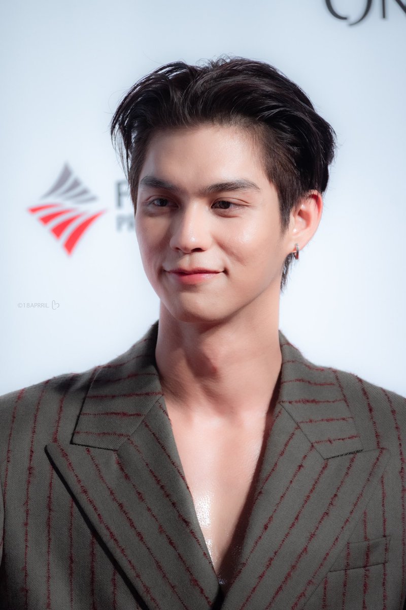 18aprril's tweet image. ไอต้าวคนคิ้ววววววววว มายคิ้วบอยยยย ต้าวแจ้มนู้มมมมม อมยิ้มมุบมิบ น่าย้ากกกก 💕💕💕💕💕💕💕💕💕💕💕💕 @bbrightvc 

#bbrightvc
#OneBangkokxBRIGHT
#OneBangkok #TheHeartOfBangkok #LetOurHeartsBeatAsOne #OneBangkokPeople