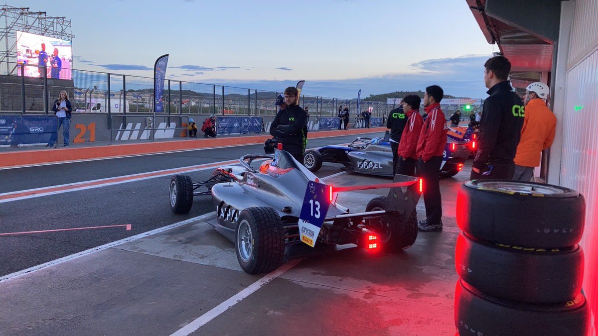 SUPERGT_JP's tweet photo. 🌏FIA MOTORSPORT GAMES 2024 | バレンシア🇪🇸 | F4日本代表🇯🇵森山冬星選手🏎️
まもなく予選スタート💨
#FIF4 #森山冬星 https://t.co/EGM5RywH9L
