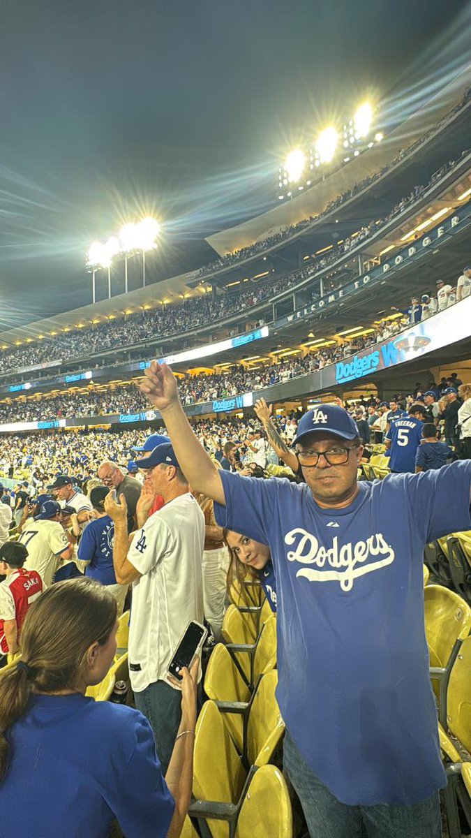 Dodgers Win !!!!!  No hay deporte que genere mejores emociones que el béisbol !!!