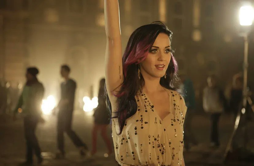 PopCrave's tweet photo. 14 years ago today, Katy Perry released “Firework.” https://t.co/qhCvdBJf1P