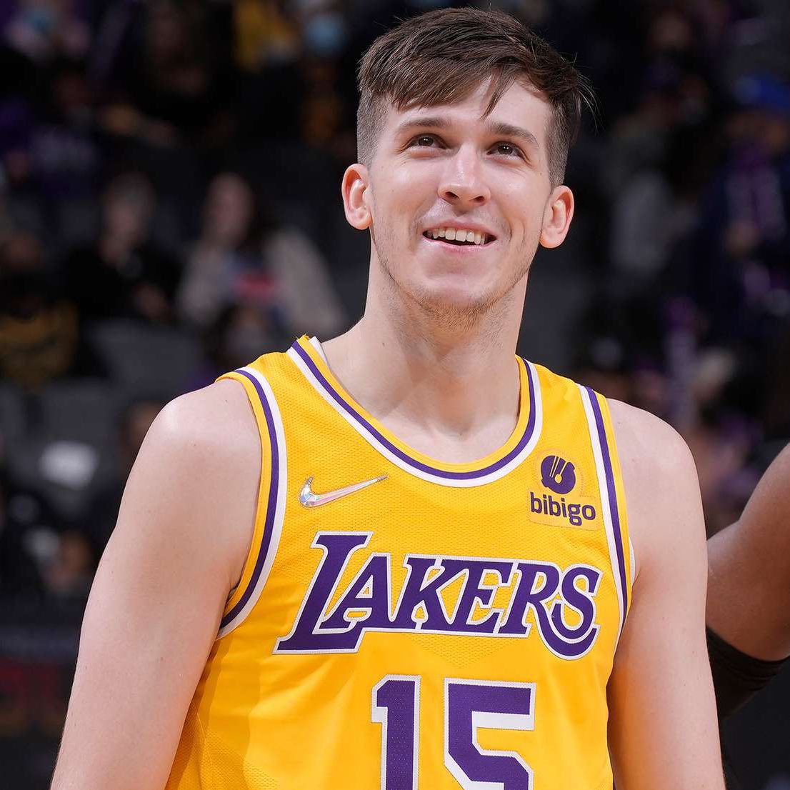 LakeShowYo's tweet image. RT IF YOU LOVE AUSTIN REAVES 🗣️