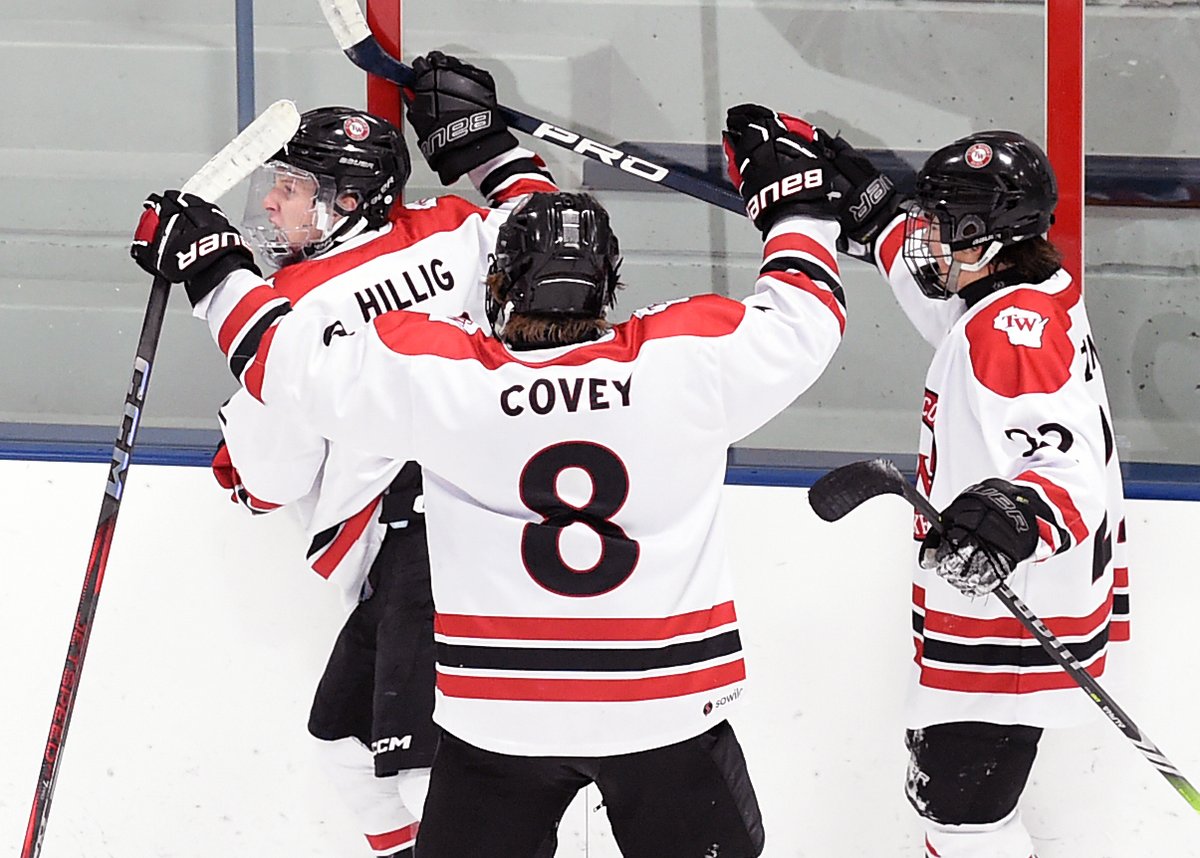 Connor Hillig (Brookfield) scored the winning goal with 2.4 second remaining in overtime to lift No. 5 seed Team Wisconsin to a 5-4 victory over No. 4 seed Spade.
Boxscore: hselitehockey.com/stats#/163/gam…
Photos: legacyhockeyphotography.com/p52951917