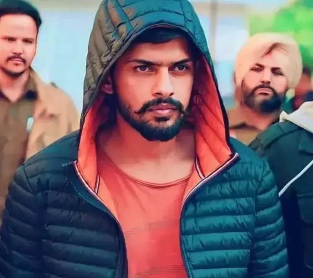 AshiYadav243739's tweet image. किसी लुक्खे लोगो को ठोक कर मैं डॉन नहीं बना हु।,,,, जिन जिन को ठोका ओ सब डॉन हीं थे,,,,,

ये डायलॉग लारेंस बिश्नोई पर फिट बैठता है।
#larence 
#larencebishnoi