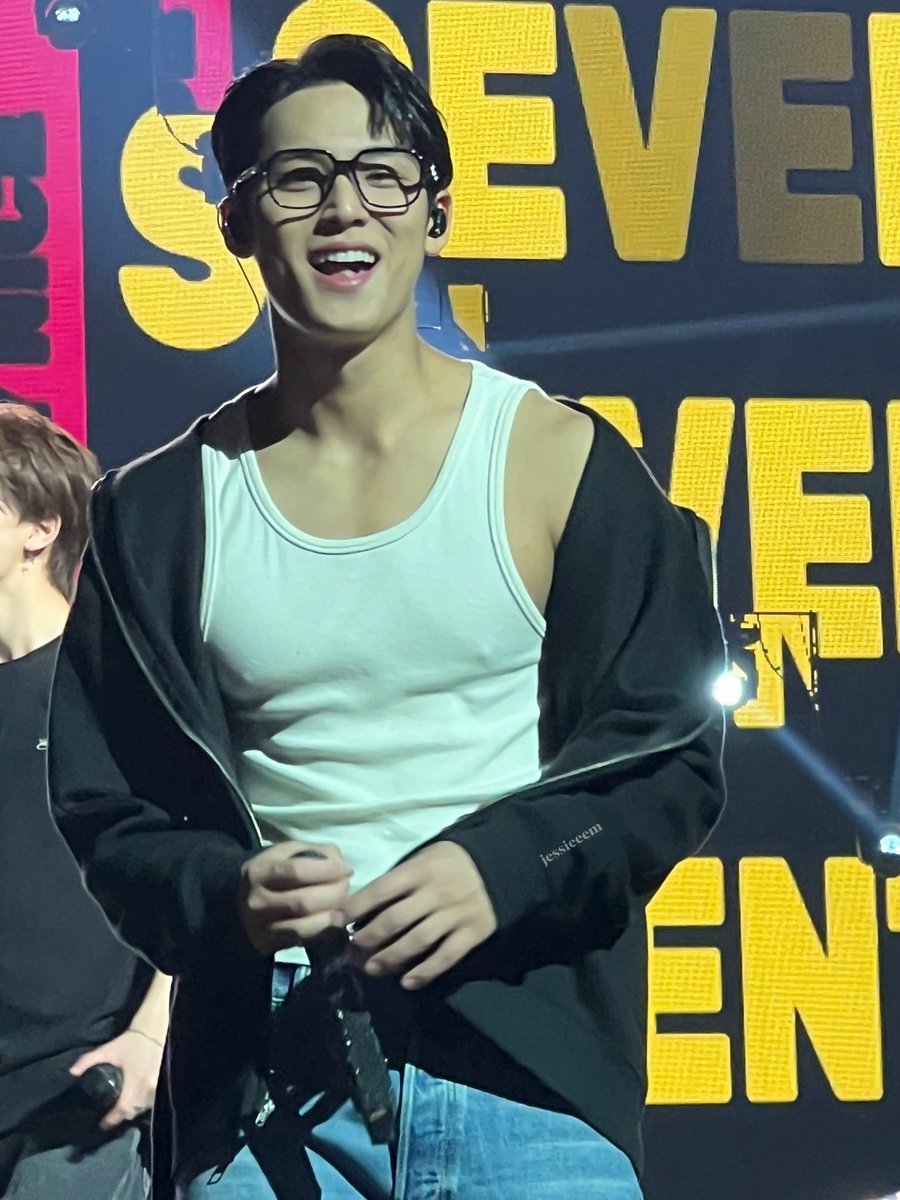 he just gets finer and finer everyday 😮‍💨

#MINGYU #민규 #세븐틴