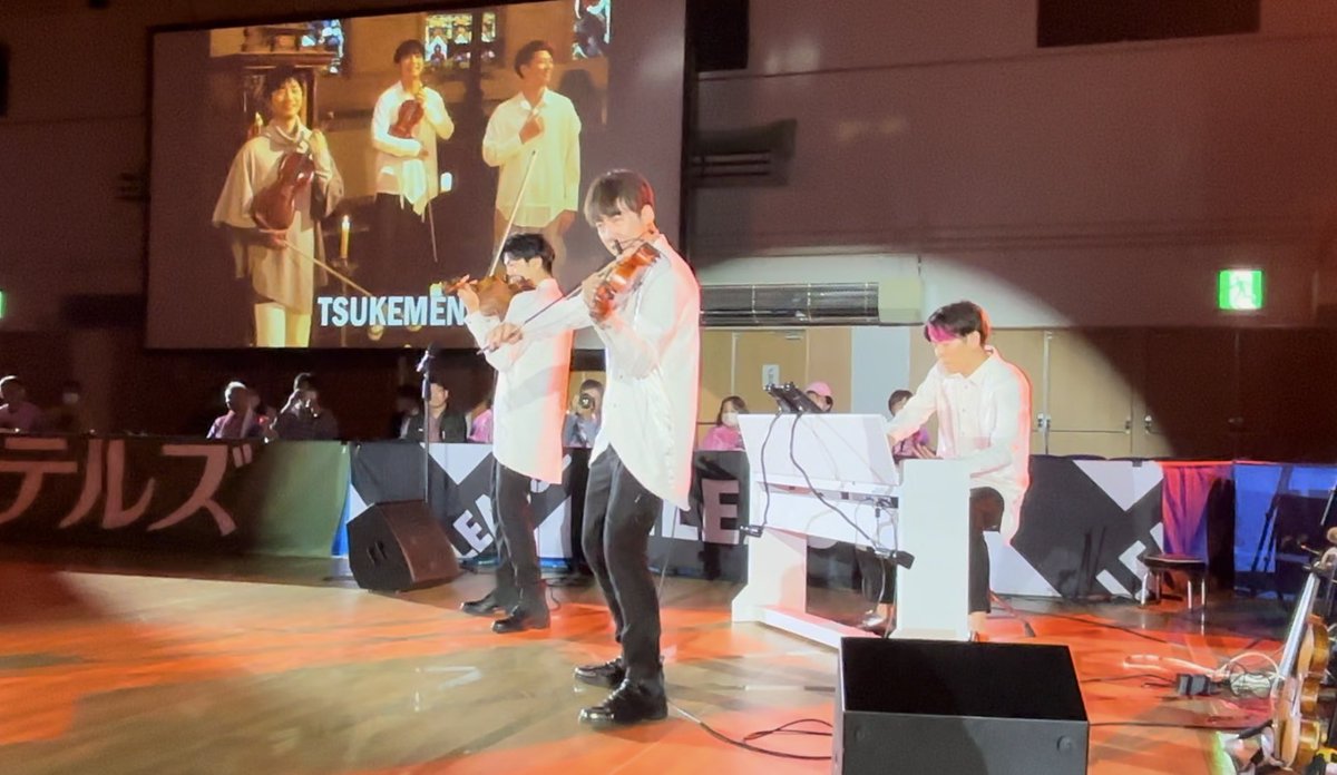 shinyohara's tweet photo. #TSUKEMEN
#Vリーグ 開幕戦
オープニングイベントで演奏‼︎
演奏曲目は
#Volcano
#JBeat! でした!
ダンスチームとコラボのステージ
最高の盛り上がりでした‼︎
上田市自然運動公園総合体育館
#信州ブリリアントアリーズ
#東京サンビームス
まもなく14時試合開始です‼︎ https://t.co/pRQm4UMx84