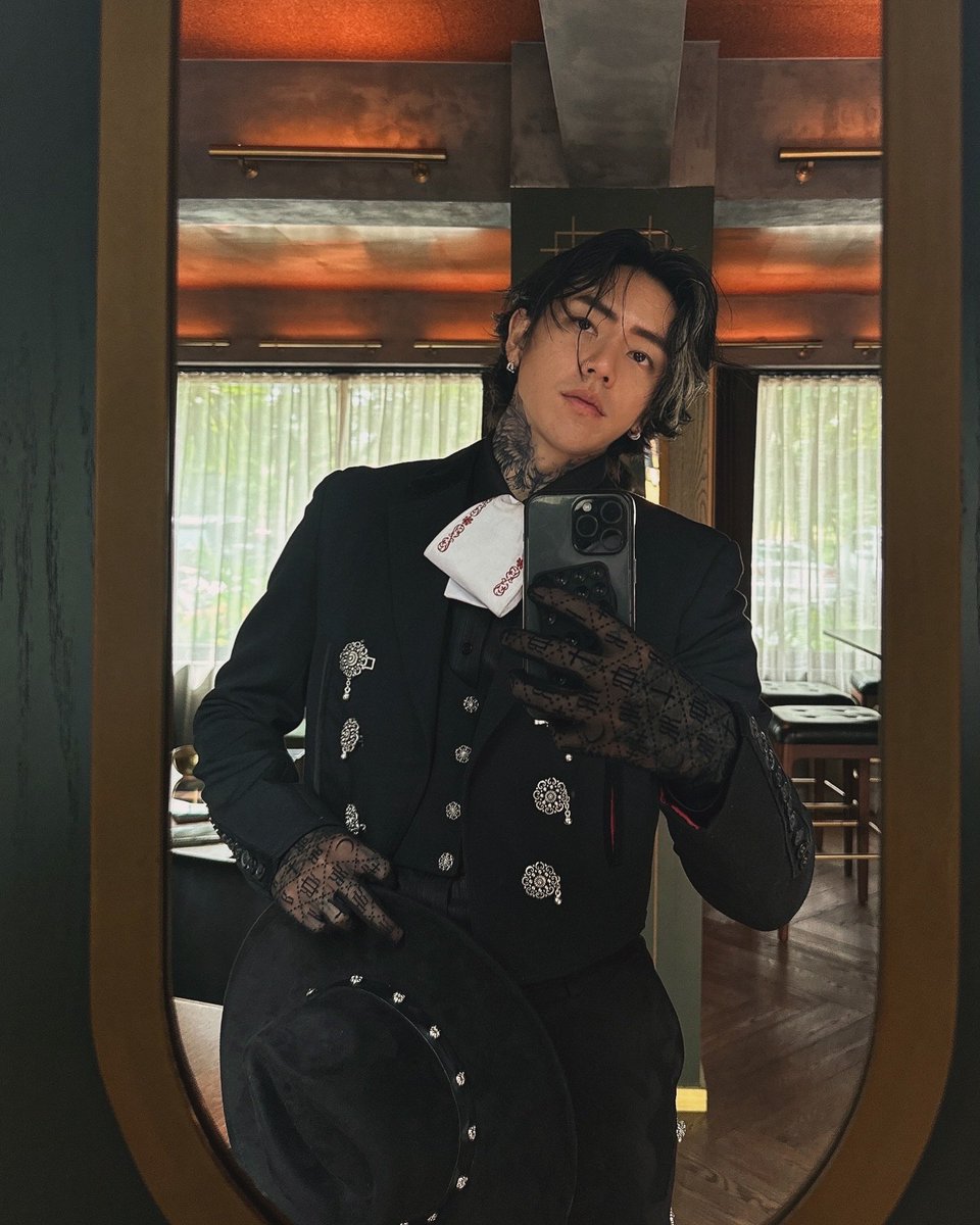 icalicogirly's tweet photo. i'll never forget christian yu dress as a charro! tysm darling, that means a lot to mexican dremears 🇲🇽💗 we appreciate your effort with all our hearts, méxico loves you

@DPRIAN_ #DPRMexico #DPRshouldnotapologize #MexicoLovesDPR https://t.co/vIrXjXwlVq