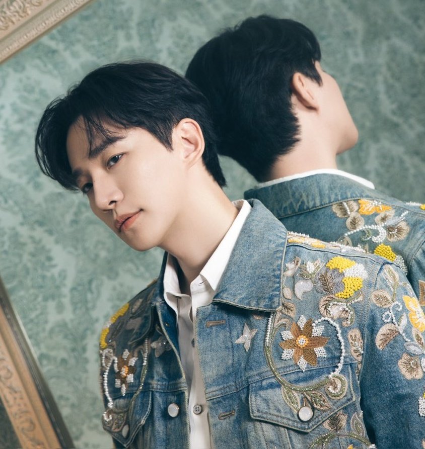 daisy_talks's tweet photo. Lee Junho's duality has started showing up already ❤️🔥

#LeeJunho #이준호 #JUNHO  #2025SEASONSGREETINGS
#THE_STRANGER https://t.co/iOj40M0vgn