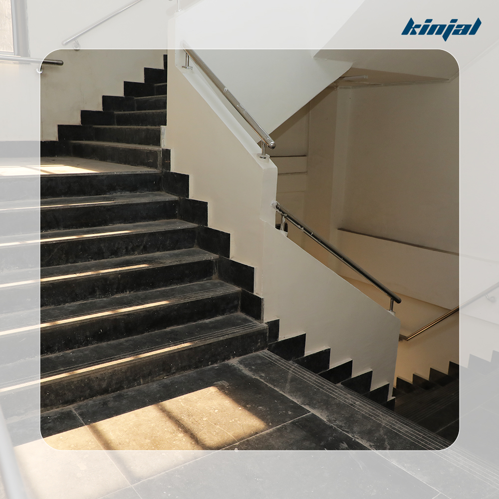 KinjalGroup's tweet photo. We're excited to announce the completion of the Amenity Building in Mazgaon for MCGM! Featuring vibrant space for art gallery, library, indoor games area, multi-purpose hall, and ample parking. 

#KinjalGroup #Kinjal #MumbaisHeart #Construction #RealEstate #EPC #CityLife https://t.co/V04QXvxVDC