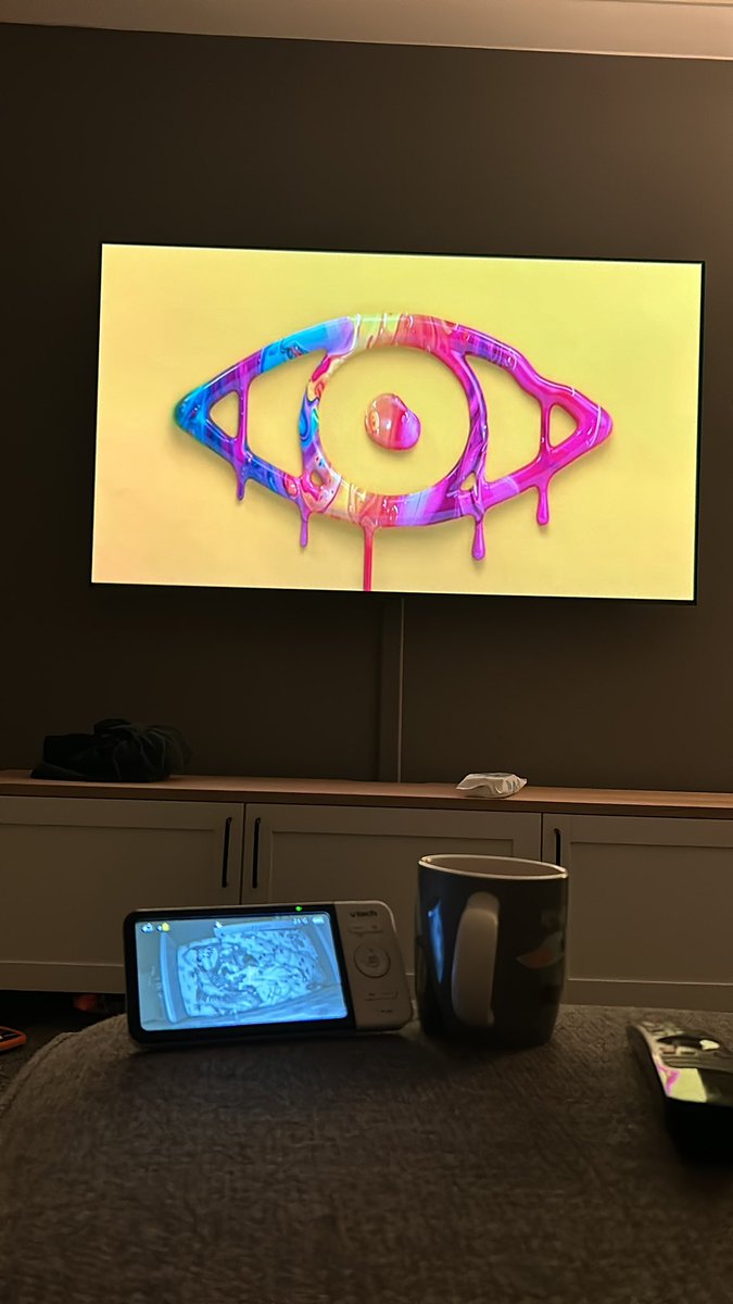 missmcfadden_'s tweet photo. First morning after half term and the child doesn’t wake me up, it’s the dog 🙃 so I’m catching up on some BB. No spoilers please! 😁 https://t.co/ktoPwnQsRm