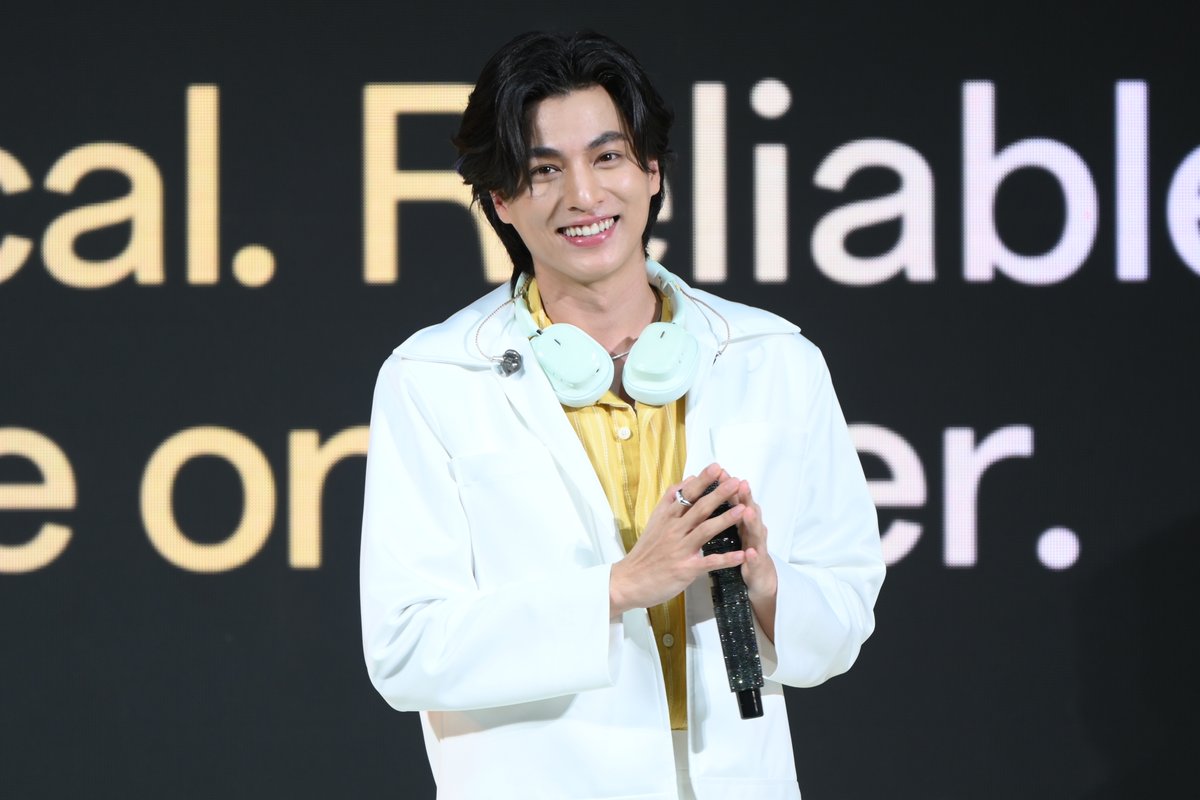 iPhone_Droid's tweet image. Baseus (เบซุส) ลุยแบรนด์สมาร์ทแกดเจ็ตในไทย เจาะไลฟ์สไตล์กลุ่ม Gen Z !! โดดเด่นด้วยดีไซน์ ไม่ซ้ำใคร ใช้งานง่าย พร้อมจำหน่ายทั่วประเทศ 

อ่านต่อ iphone-droid.net/baseus-thailan…

#iphonedroid #BaseusTHxGulf #BaseusxGulf #GulfKanawut #baseus #กลัฟคณาวุฒิ