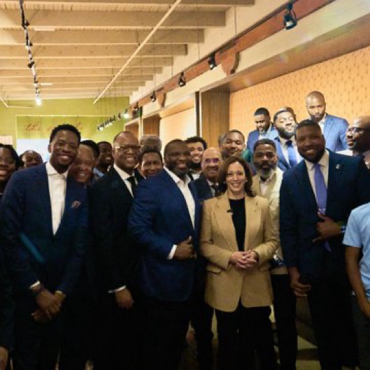 historianspeaks's tweet image. See our latest blog debunking the idea that Black men are supporting Trump as opposed to Vice President Harris. #KamalaHarris #BlackMen #BlackVotesMatter.