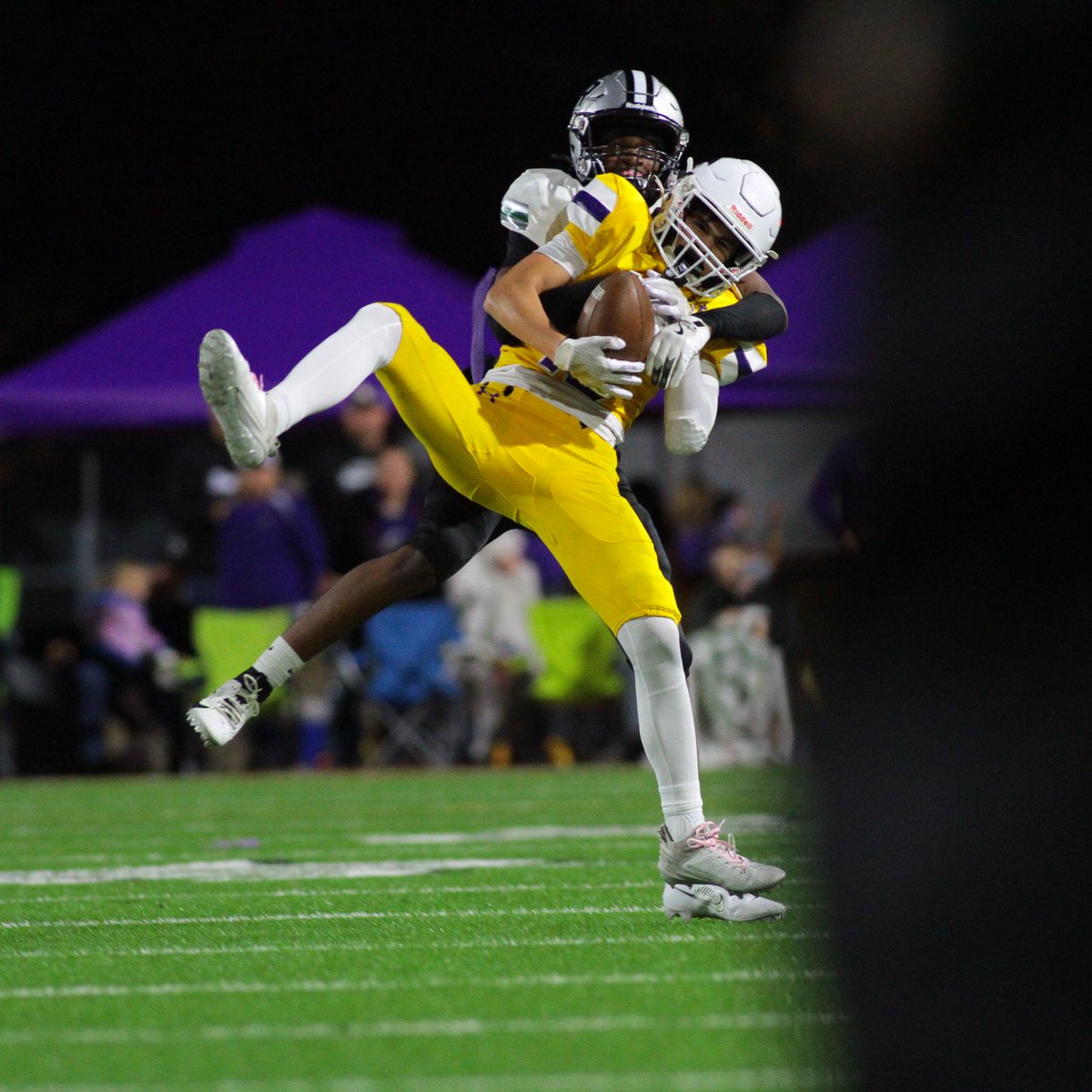 Scott Stoll (@scottstoll12) on Twitter photo Spectacular catch sequence from <a href="/devin_caminong/">Devin Caminong</a> of <a href="/SumnerFootball/">Home of the Spartans</a> during <a href="/KING5Sports/">KING 5 Sports</a> Big Game vs Emerald Ridge at Sunset Stadium this evening.
<a href="/ChrisEgan5/">Chris Egan King-5 TV</a> Spectacular catch sequence from <a href="/devin_caminong/">Devin Caminong</a> of <a href="/SumnerFootball/">Home of the Spartans</a> during <a href="/KING5Sports/">KING 5 Sports</a> Big Game vs Emerald Ridge at Sunset Stadium this evening.
<a href="/ChrisEgan5/">Chris Egan King-5 TV</a>