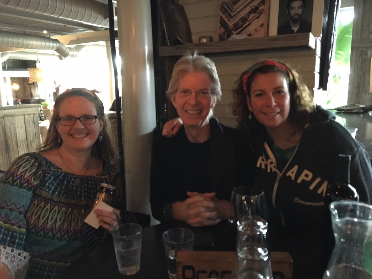 DebraAsay's tweet photo. Gentlemen are hard to find these days, but the genuine connection that #PhilLesh shared with lifelong fans was unexpected and brilliant! This was a personal moment that defined who @phil was and the impact he had. Fare the well and enjoy your time with Jerry. We miss you! https://t.co/VGz6w4Xus3